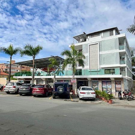Hotel Restaurant Hamilton Boca Chica Exterior photo